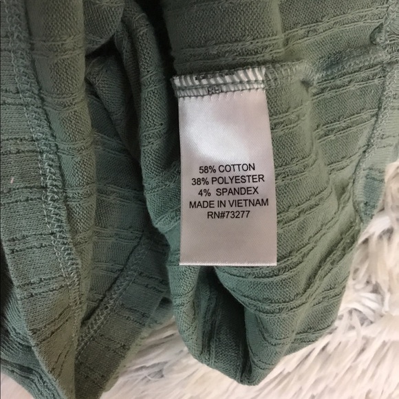 So green XL button front tank top with ruffle trim on neckline and arms - Picture 7 of 14